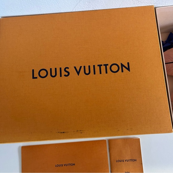 LOUIS VUITTON. Major Loafer. Mens size 9.5 - Picture 5 of 12